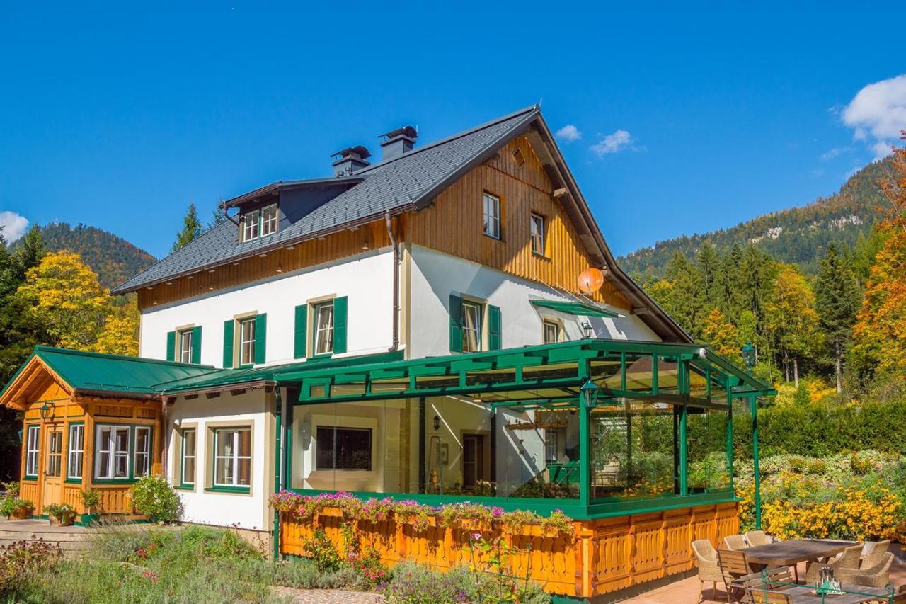 バート・アウスゼー Waldruhe - Bett, Fruehstueck & Ein Laecheln Bed & Breakfast エクステリア 写真