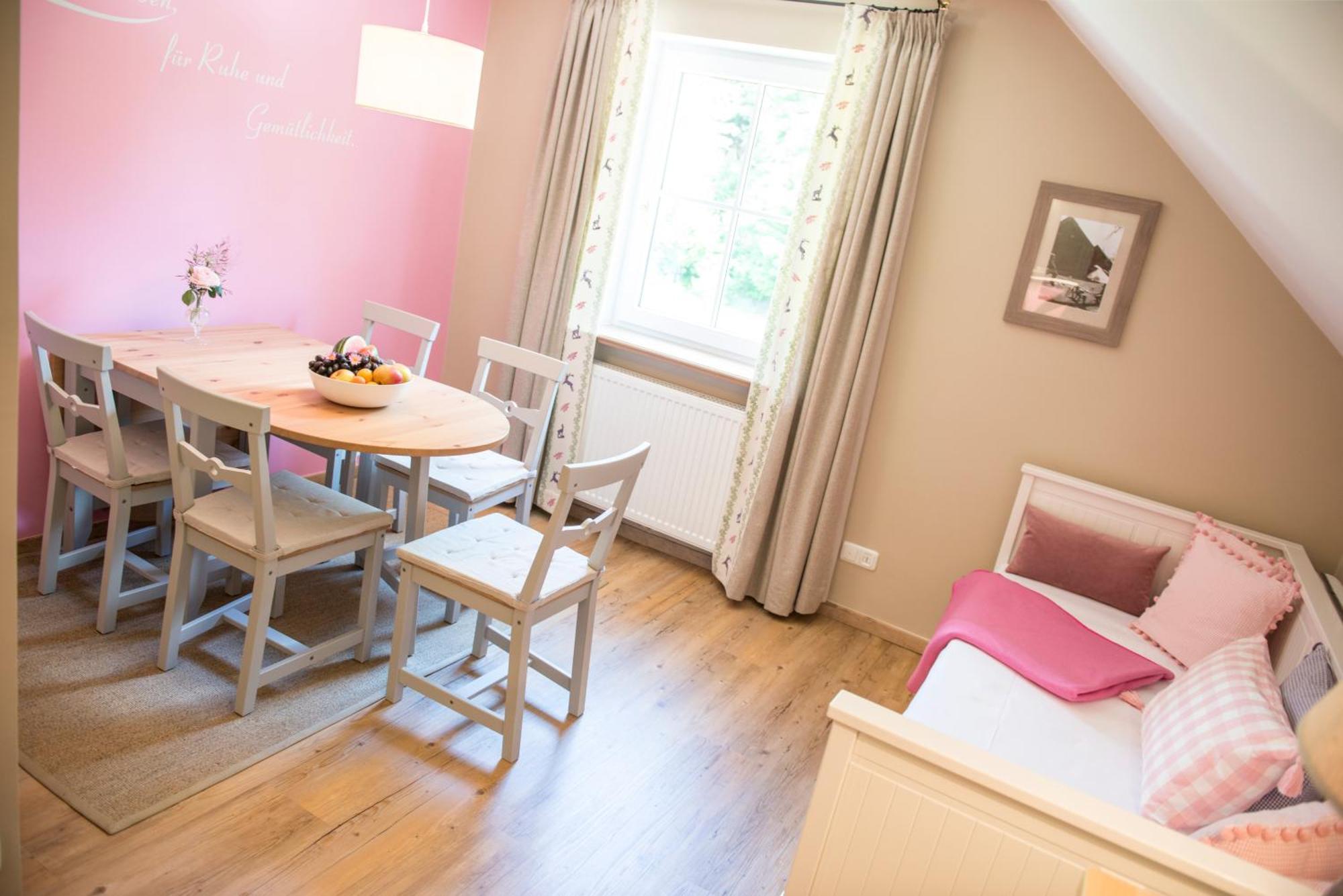 バート・アウスゼー Waldruhe - Bett, Fruehstueck & Ein Laecheln Bed & Breakfast エクステリア 写真