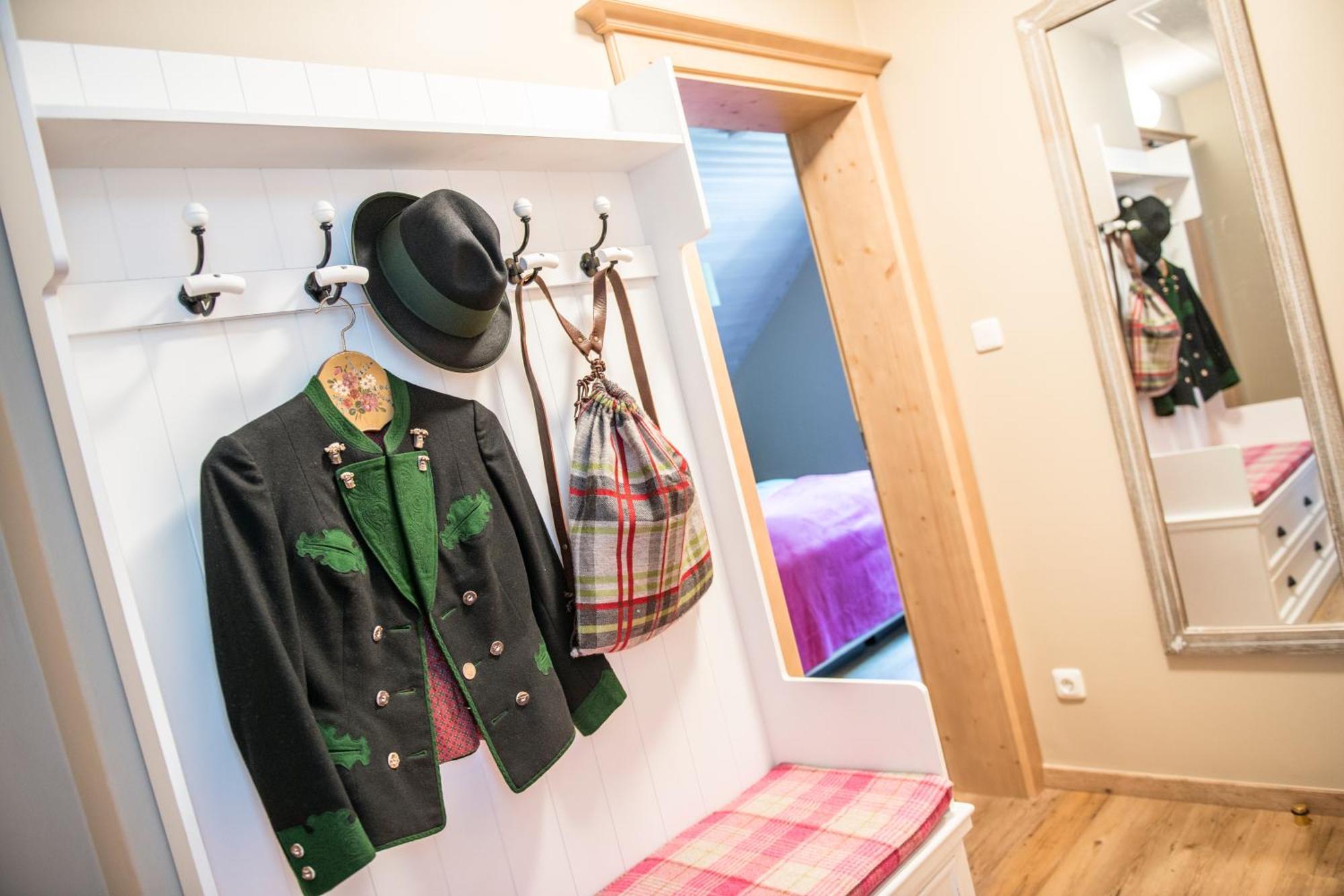 バート・アウスゼー Waldruhe - Bett, Fruehstueck & Ein Laecheln Bed & Breakfast エクステリア 写真