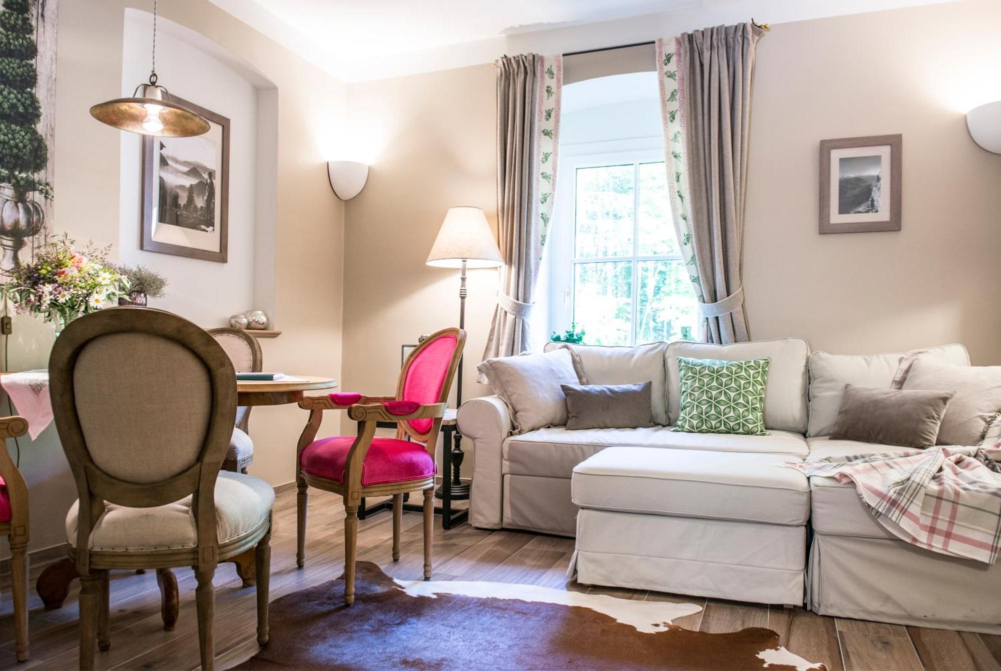 バート・アウスゼー Waldruhe - Bett, Fruehstueck & Ein Laecheln Bed & Breakfast エクステリア 写真