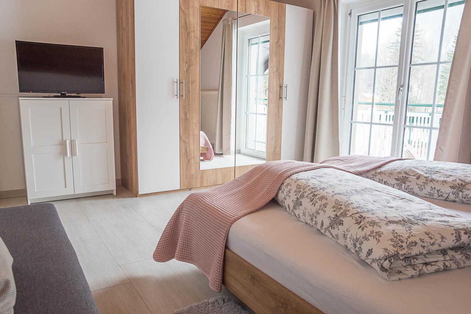 バート・アウスゼー Waldruhe - Bett, Fruehstueck & Ein Laecheln Bed & Breakfast エクステリア 写真