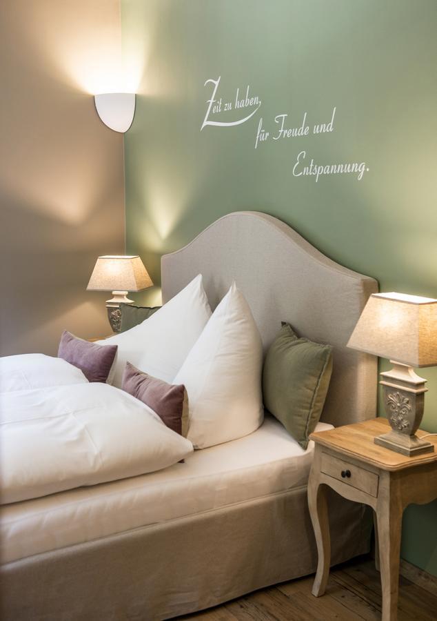 バート・アウスゼー Waldruhe - Bett, Fruehstueck & Ein Laecheln Bed & Breakfast エクステリア 写真