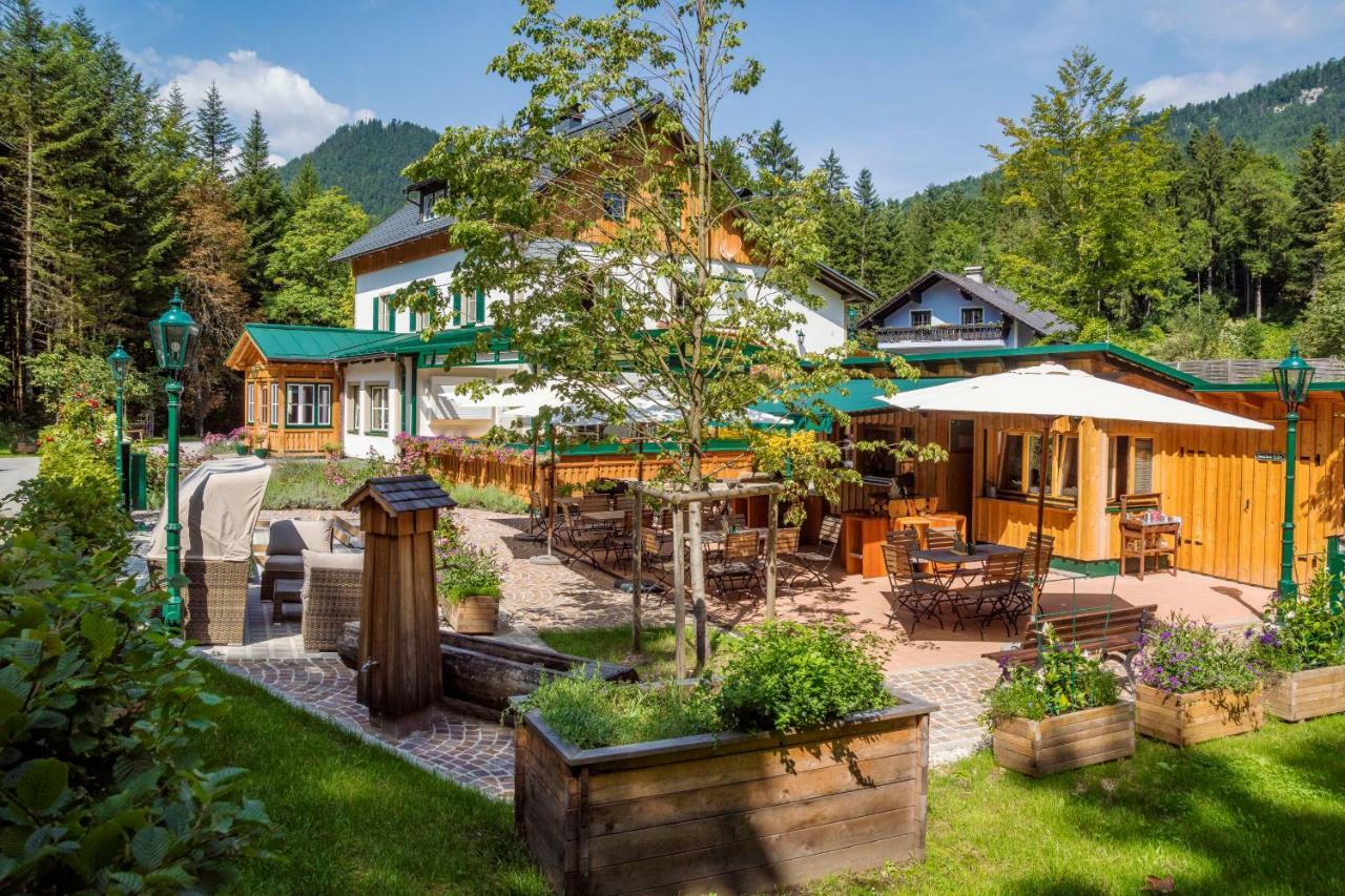 バート・アウスゼー Waldruhe - Bett, Fruehstueck & Ein Laecheln Bed & Breakfast エクステリア 写真