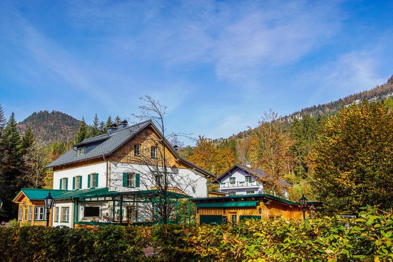 バート・アウスゼー Waldruhe - Bett, Fruehstueck & Ein Laecheln Bed & Breakfast エクステリア 写真